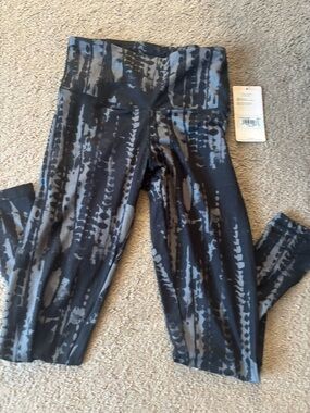 Danskin Women's High-Waist Performance Leggings - Black & Gray Print